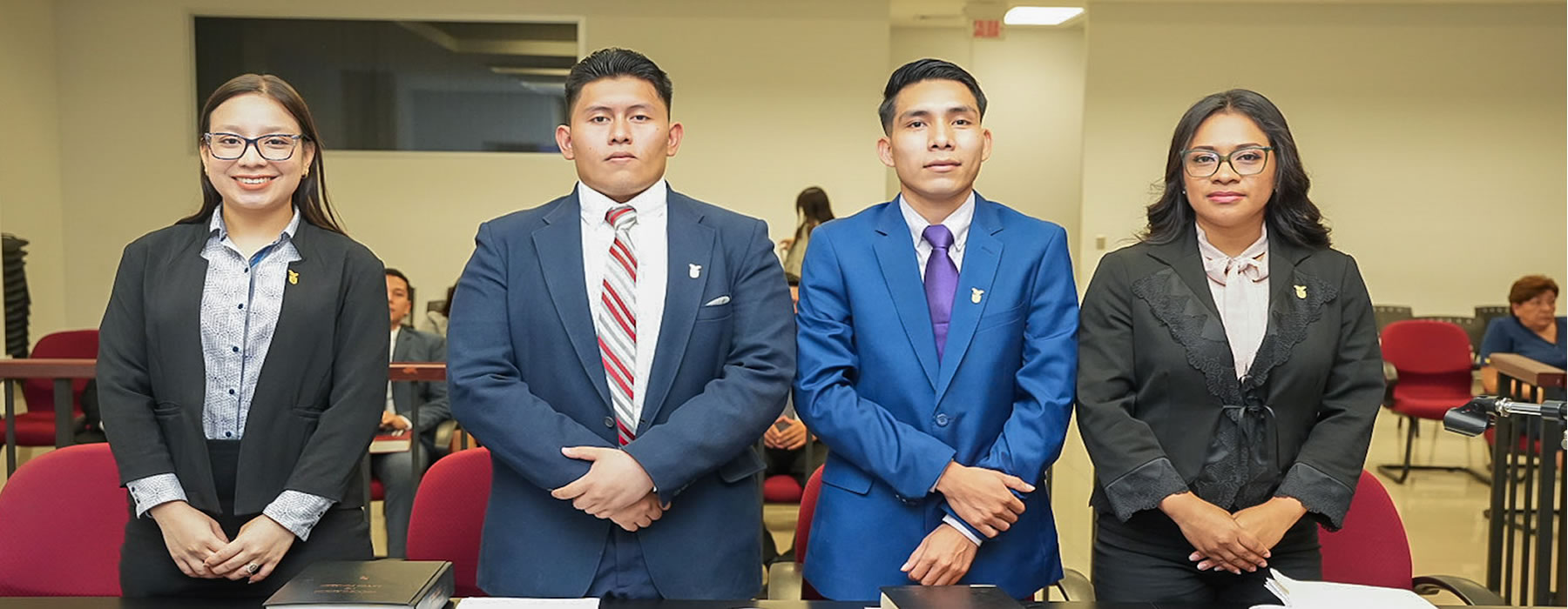 Finaliza la primera vuelta de la ronda uno del XVIII Concurso Interuniversitario sobre Competencias para Juicios Orales.